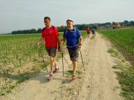 CAMMINATE IN TECNICA NORDIC WALKING