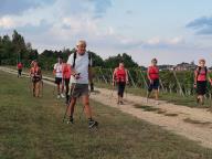 CAMMINATE IN TECNICA NORDIC WALKING