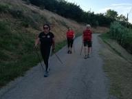 ALLENAMENTO DI NORDIC WALKING